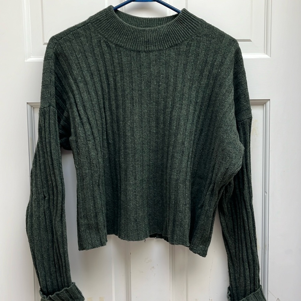 Madewell forest green cropped sweater